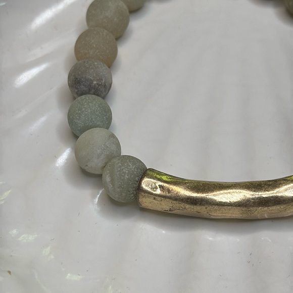Earth Toneand Gold Minimalist Bracelet with Modern Design - Picture 3 of 5